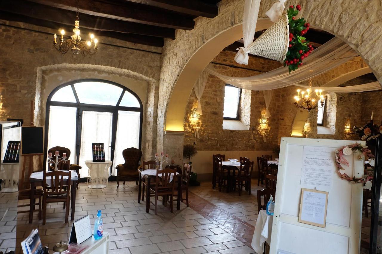 Antica Taverna Del Principe Sepino Bagian luar foto